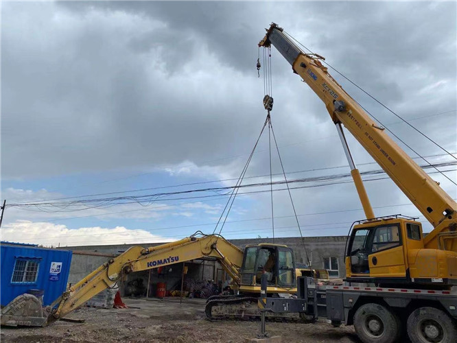 浦口区25吨吊车的工作半径是多少？